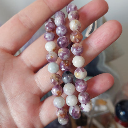 Rannekoru 8mm violetti mica kvartsissa