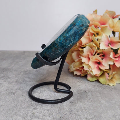 Apatiitti sydän jalassa